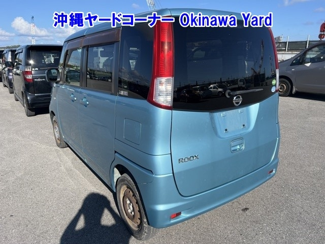 NISSAN ROOX 2013