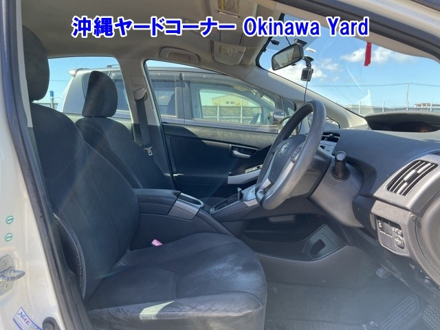TOYOTA PRIUS 2012