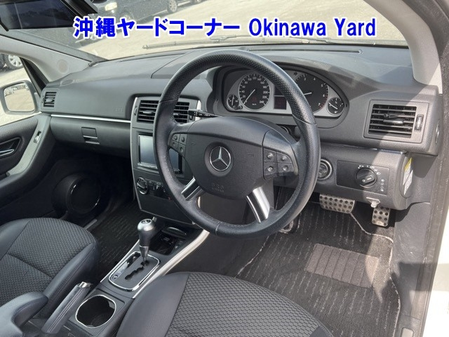 MERCEDES BENZ B CLASS 2011