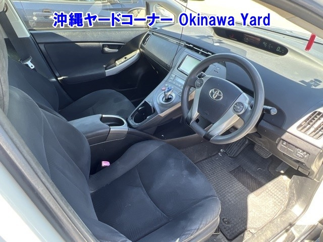 TOYOTA PRIUS 2012