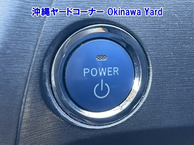 TOYOTA PRIUS 2012
