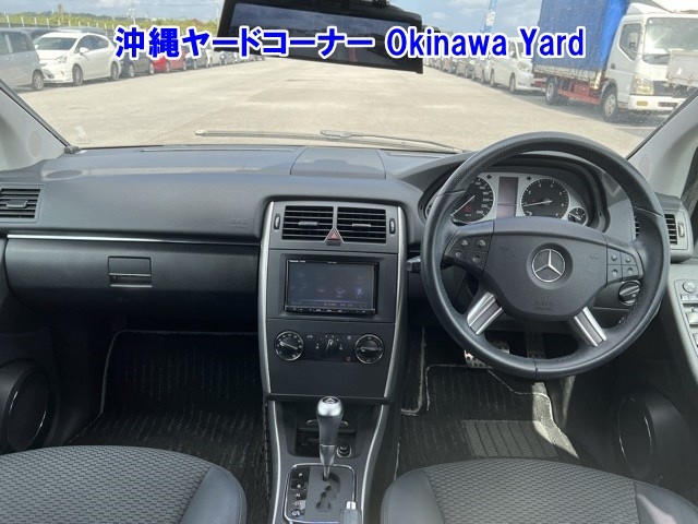 MERCEDES BENZ B CLASS 2011