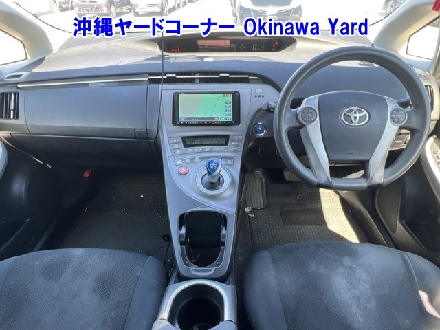 TOYOTA PRIUS 2012
