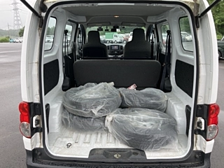 NISSAN NV200 2020