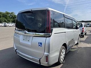 TOYOTA NOAH 2020
