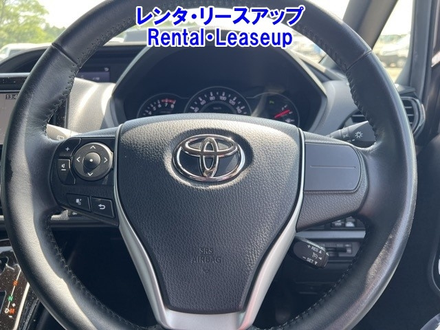 TOYOTA NOAH 2020