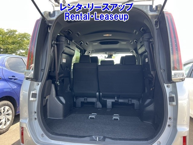 TOYOTA NOAH 2020