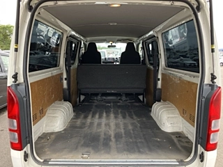 TOYOTA HIACE VAN 2020