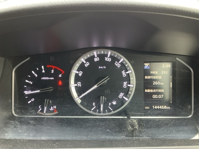 TOYOTA HIACE VAN 2020