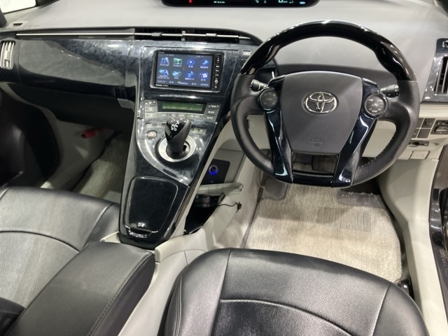 TOYOTA PRIUS 2010