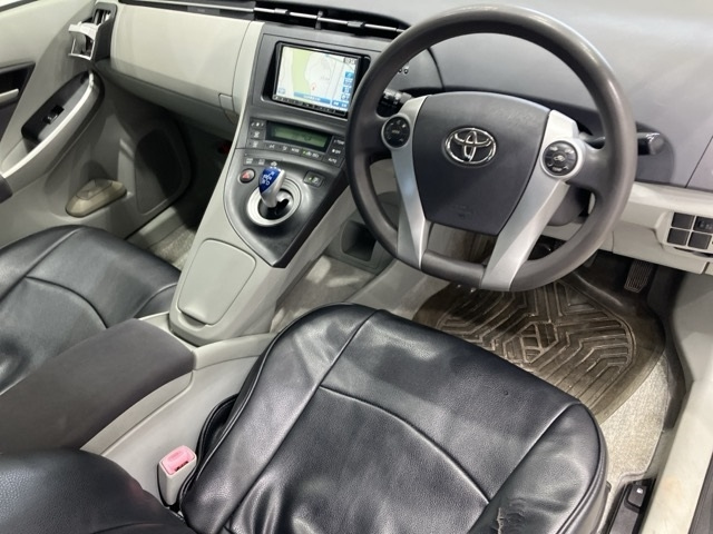 TOYOTA PRIUS 2010