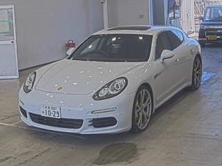 PORSCHE PANAMERA 2016