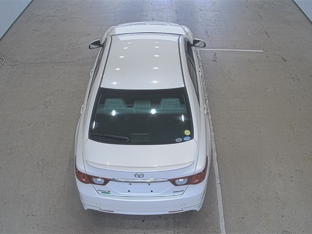 TOYOTA MARK X 2010