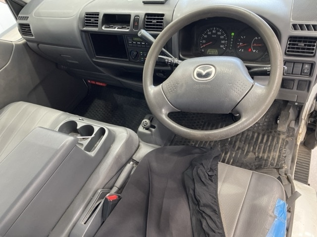 MAZDA BONGO VAN 2015