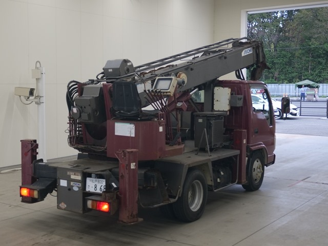 ISUZU ELF 2008