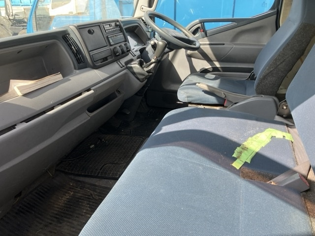 MITSUBISHI CANTER 2011