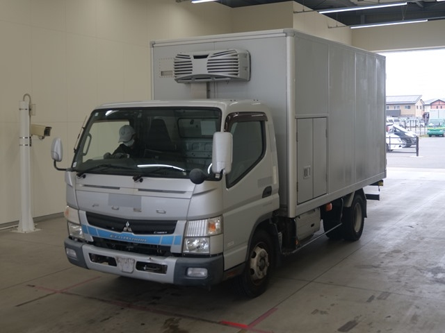 MITSUBISHI CANTER 2016