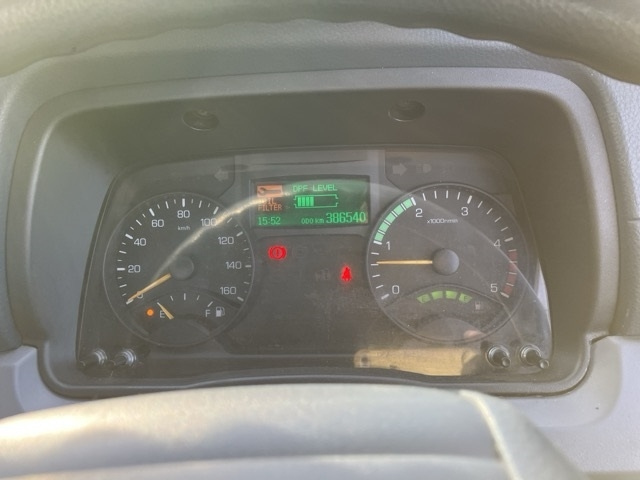 MITSUBISHI CANTER 2015