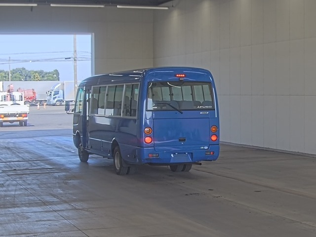 MITSUBISHI ROSA 2016