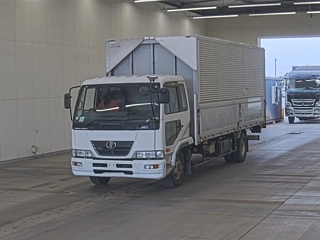 NISSAN CONDOR 2009