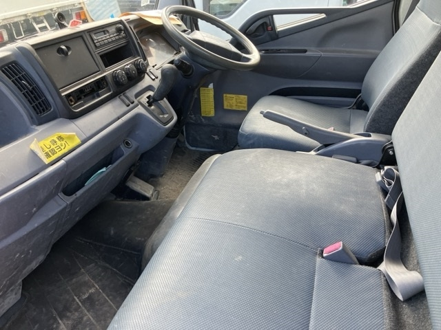 MITSUBISHI CANTER 2012