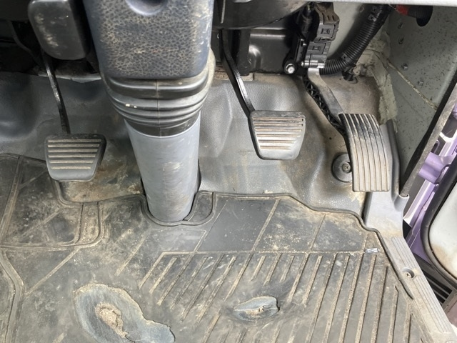 MITSUBISHI CANTER 2014