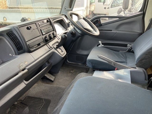 MITSUBISHI CANTER 2011