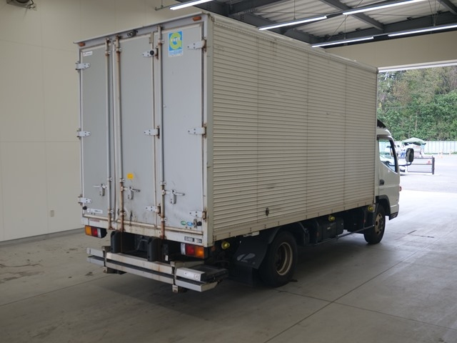 MITSUBISHI CANTER 2011