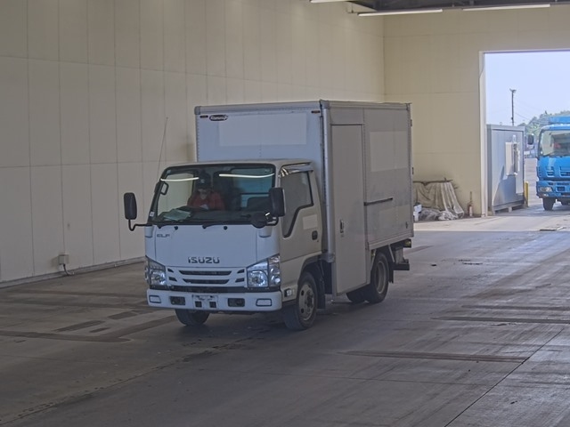 ISUZU ELF 2018