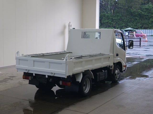 HINO DUTRO 2014