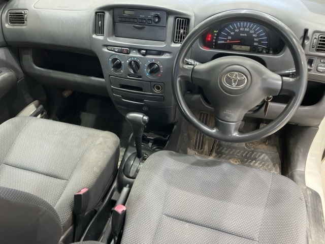 TOYOTA SUCCEED 2008