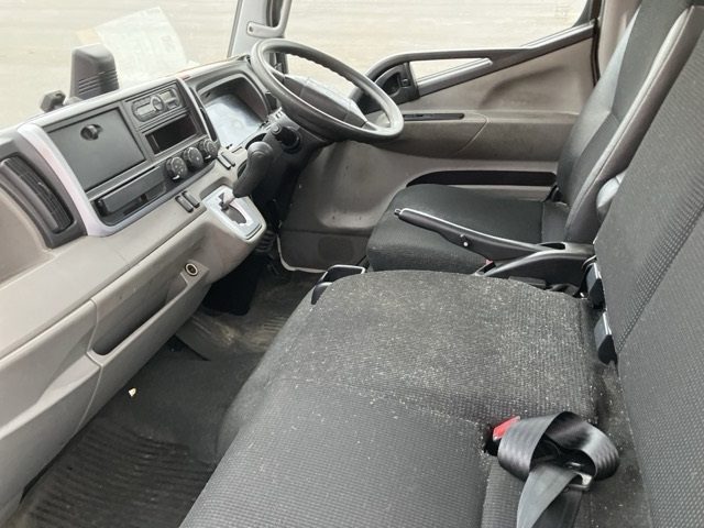 MITSUBISHI CANTER 2019