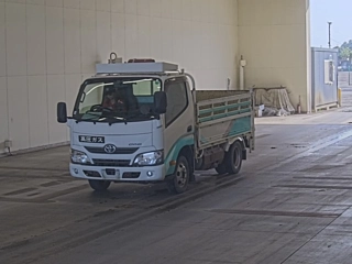 TOYOTA DYNA 2017