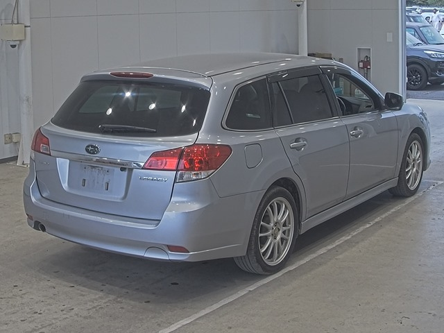 SUBARU LEGACY 2011