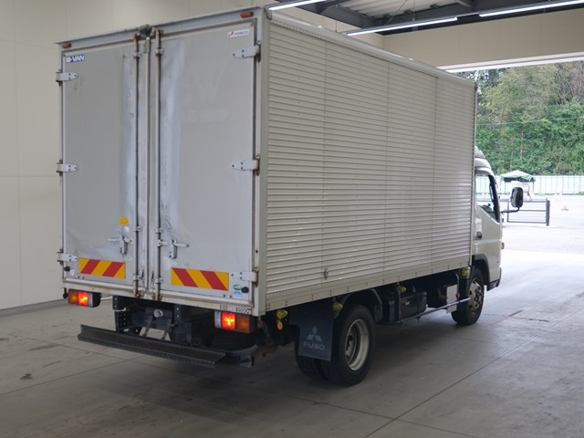 MITSUBISHI CANTER 2012