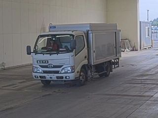 TOYOTA DYNA 2015