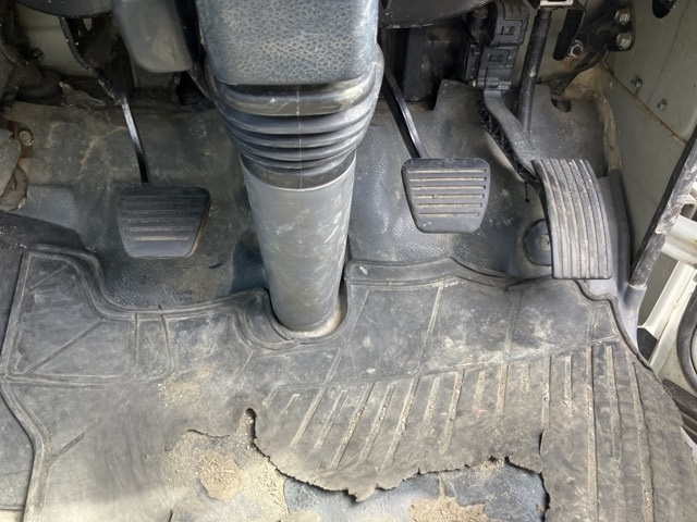 MITSUBISHI CANTER 2013