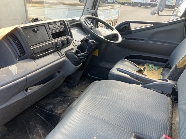 MITSUBISHI CANTER 2013