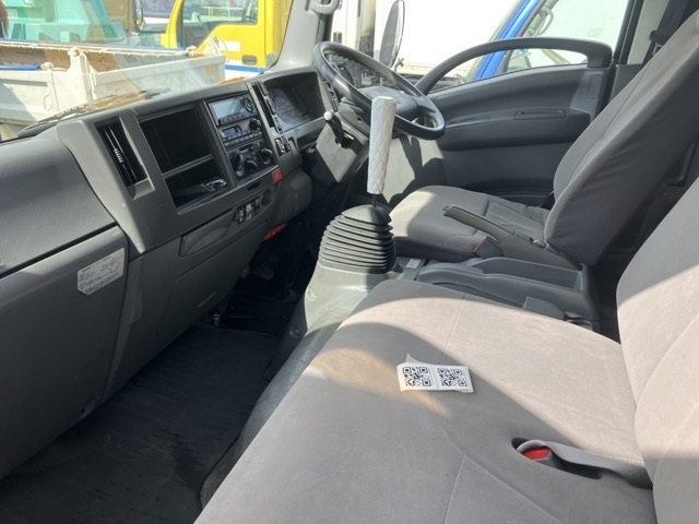 ISUZU ELF 2013