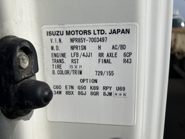 ISUZU ELF 2013