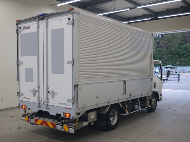 ISUZU ELF 2013