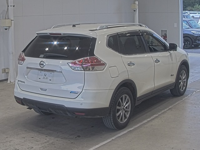 NISSAN X-TRAIL 2016