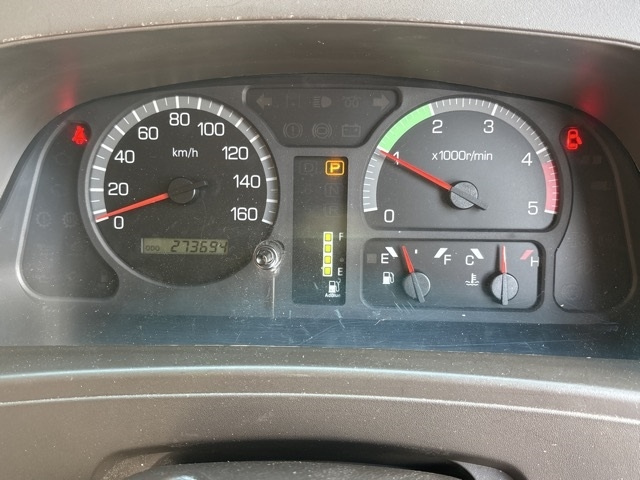 MITSUBISHI ROSA 2014