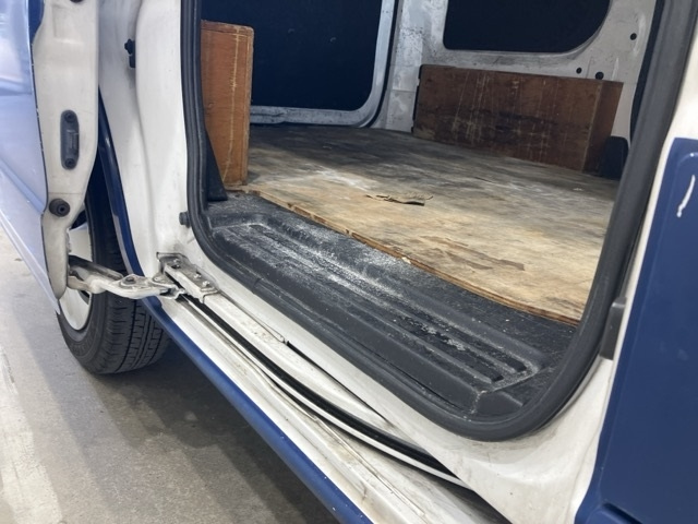 NISSAN NV200 2015