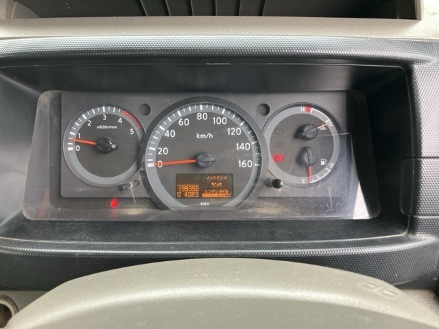 NISSAN ATLAS 2010