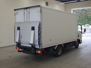 ISUZU ELF 2011