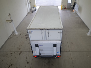 ISUZU ELF 2011
