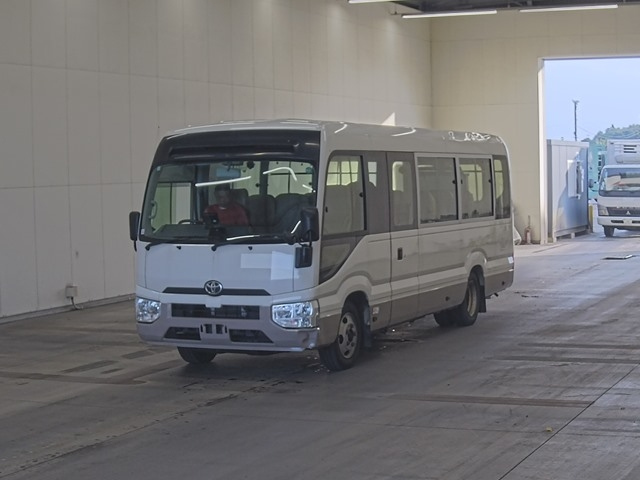 TOYOTA COASTER 2018