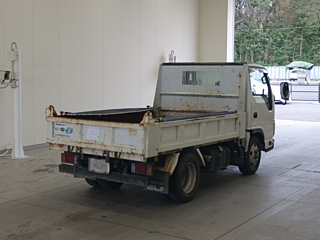 ISUZU ELF 2011