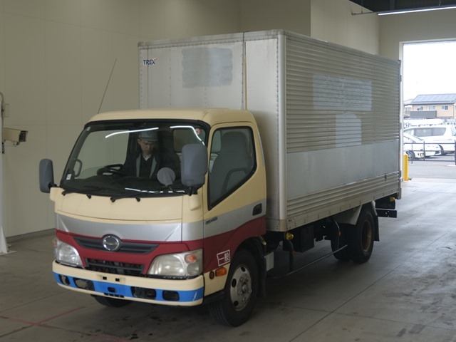 HINO DUTRO 2012
